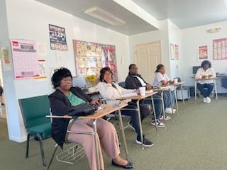 Residents on Detroit's east side talk to researchers with The Pivot Fund about their favorite traditional and independent news sources during October Listening Session as part of Pivot Fund media landscape research project.