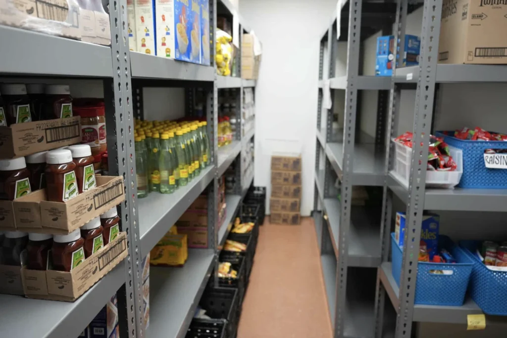 Food pantry at the Latin American Association. Photo credit: Gabriela Henriquez Stoikow.